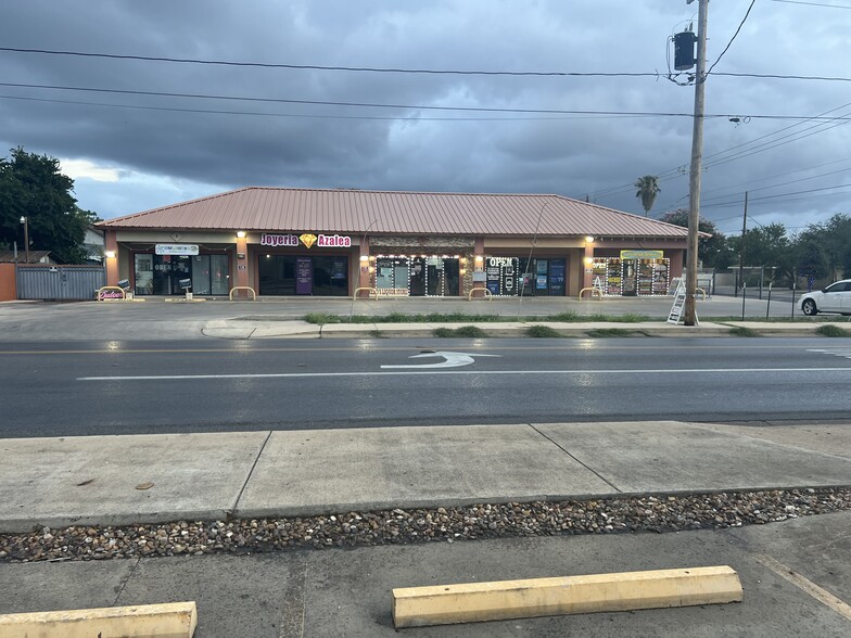 1602 Corpus Christi St, Laredo, TX for lease - Building Photo - Image 3 of 14