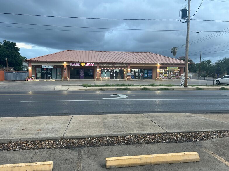 1602 Corpus Christi St, Laredo, TX à louer - Photo du bâtiment - Image 3 de 14