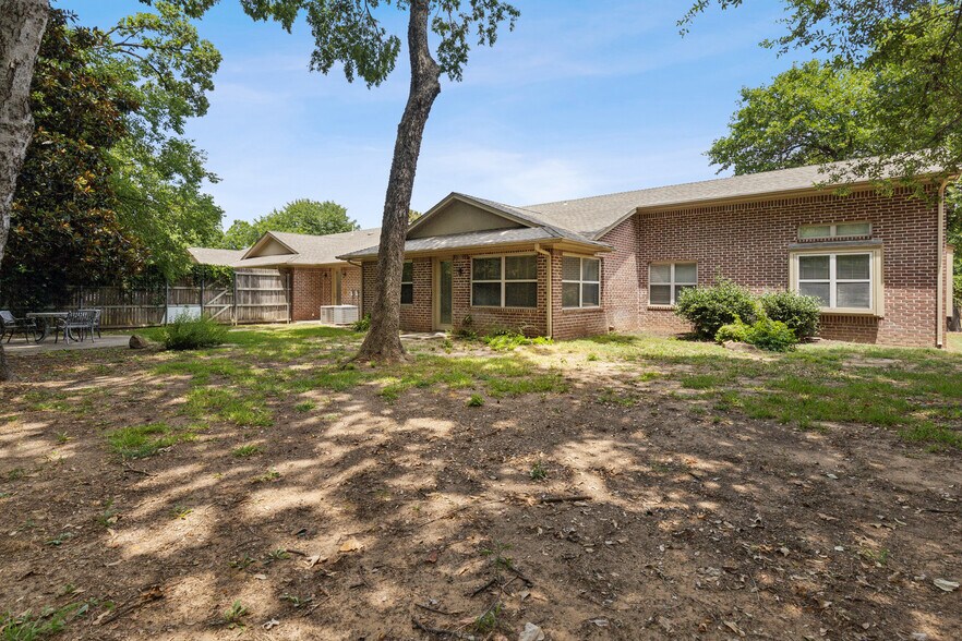 700 N Carroll Ave, Southlake, TX à louer - Photo du bâtiment - Image 3 de 18