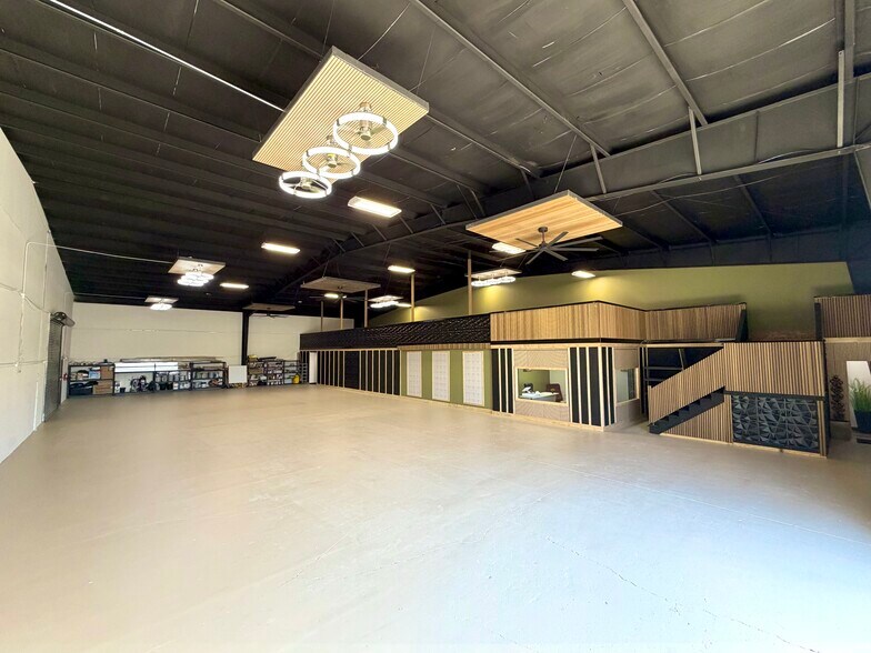 131 W Duval St, Lake City, FL à louer - Photo intérieure - Image 3 de 21