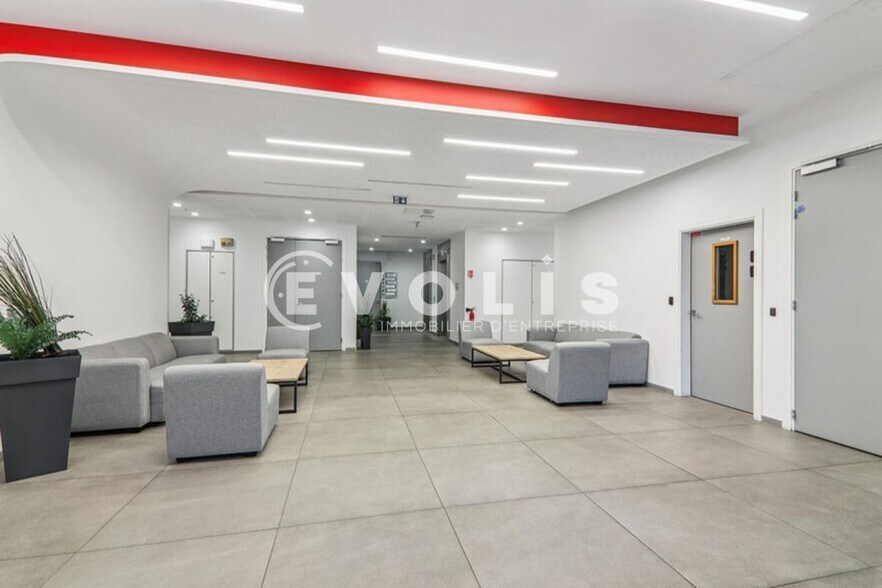 259 Avenue Du Général Leclerc, Maisons-Alfort for lease - Lobby - Image 2 of 14