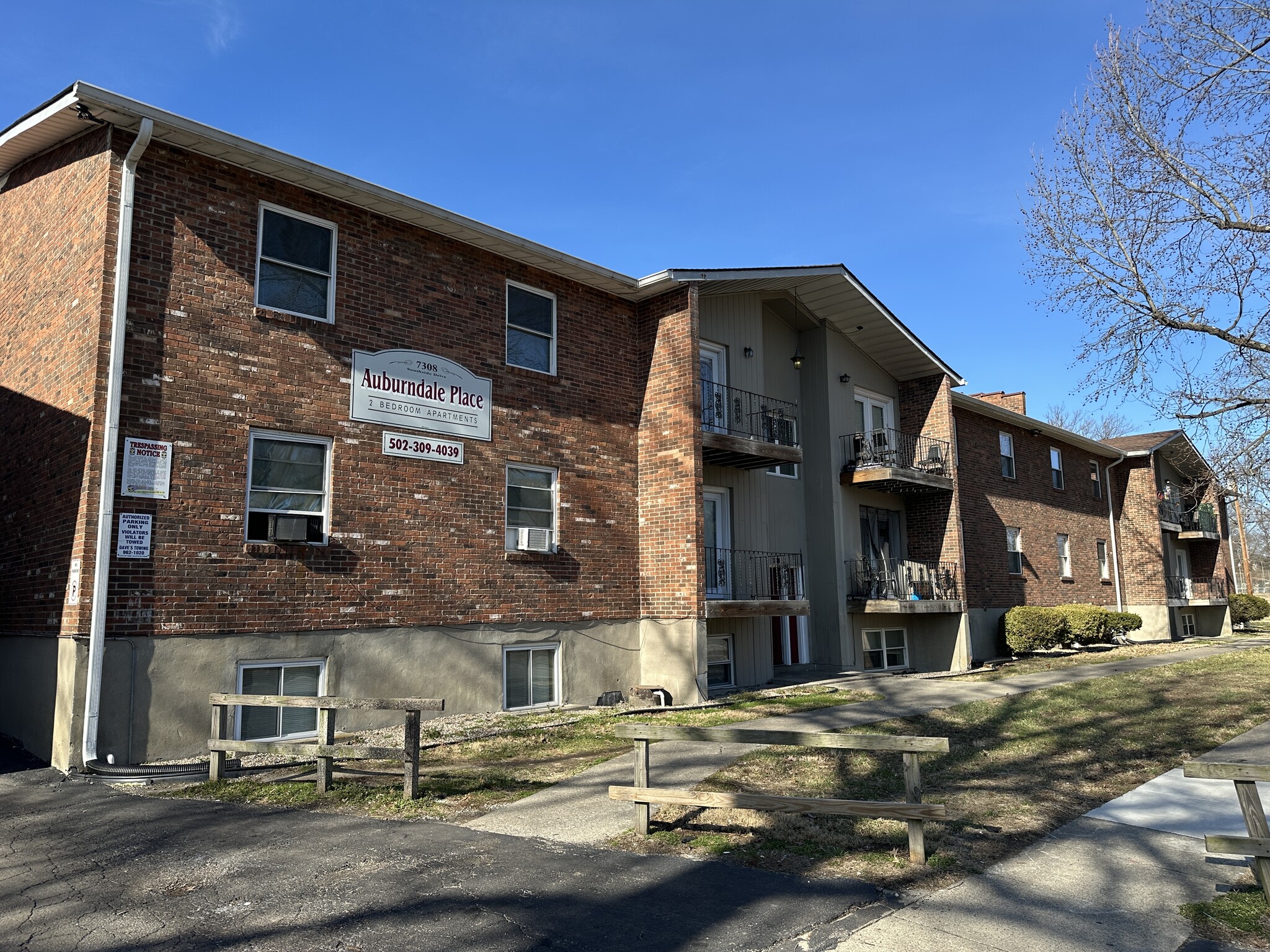 7300-7310 Southside Dr, Louisville, KY for sale Primary Photo- Image 1 of 24