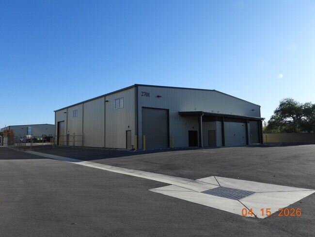Plus de détails pour 2701 E Wieding Rd, Tucson, AZ - Industriel à louer