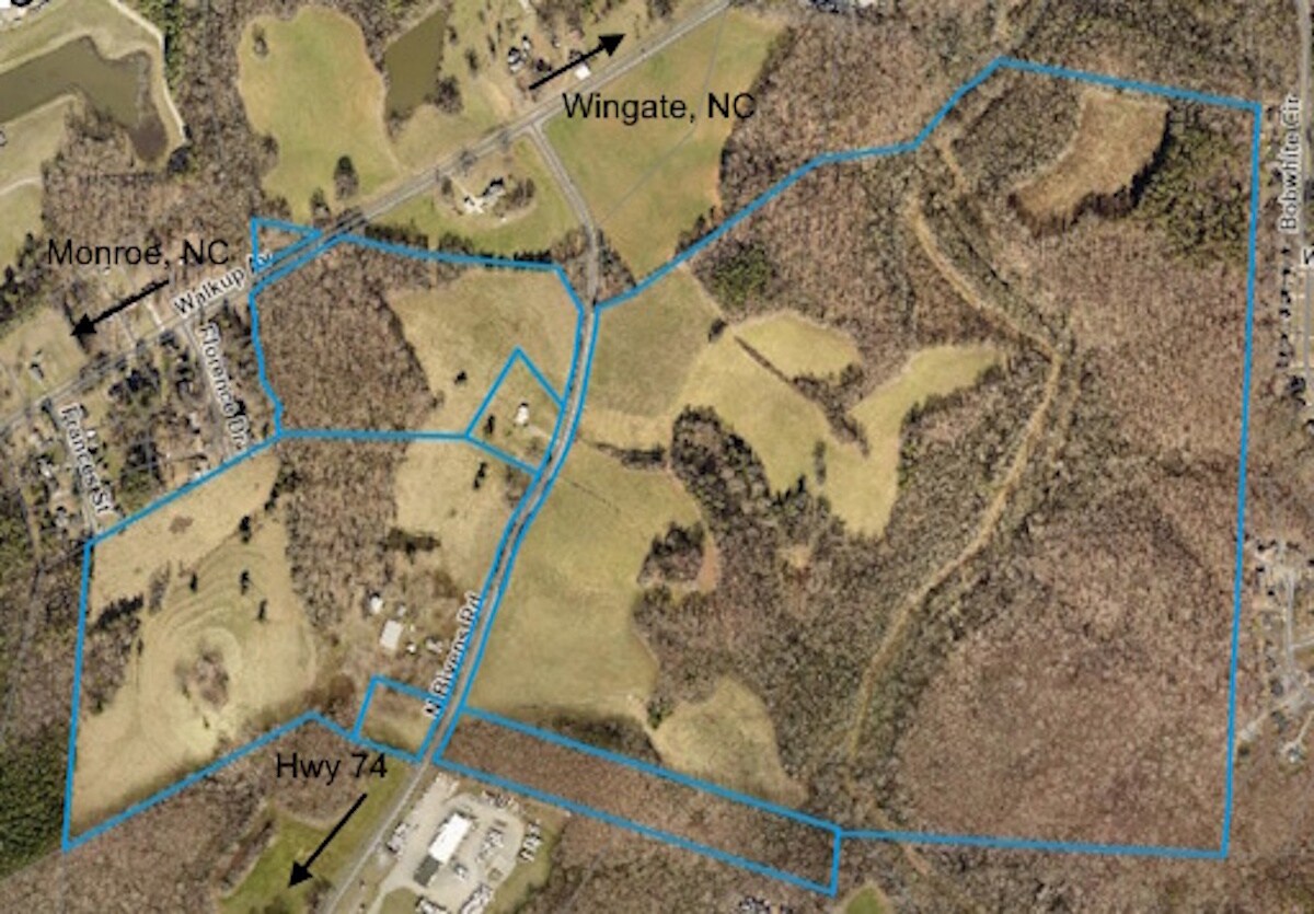 409 N Bivens Rd, Monroe, NC à vendre Aérien- Image 1 de 2