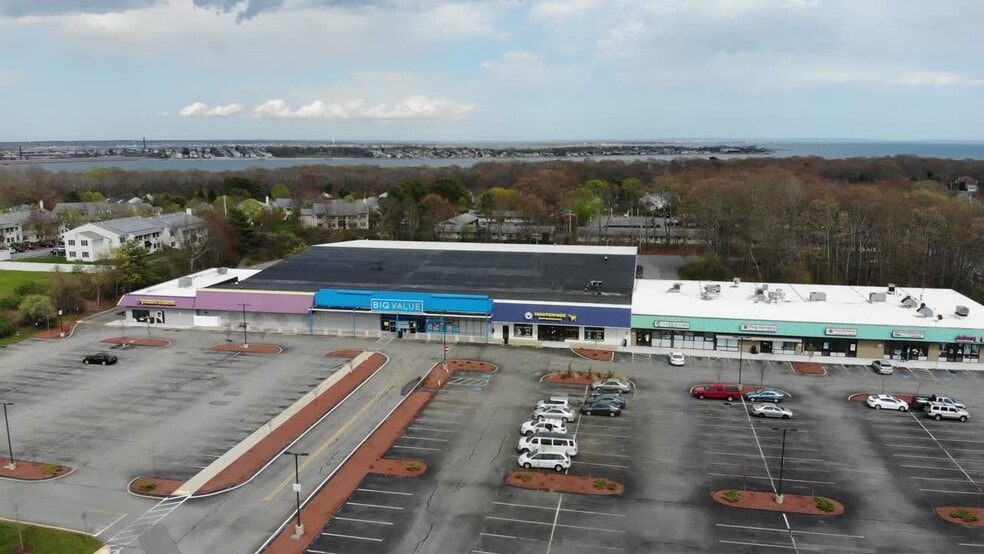 718 Dartmouth St, Dartmouth, MA for lease - Commercial Listing Video - Image 2 of 11