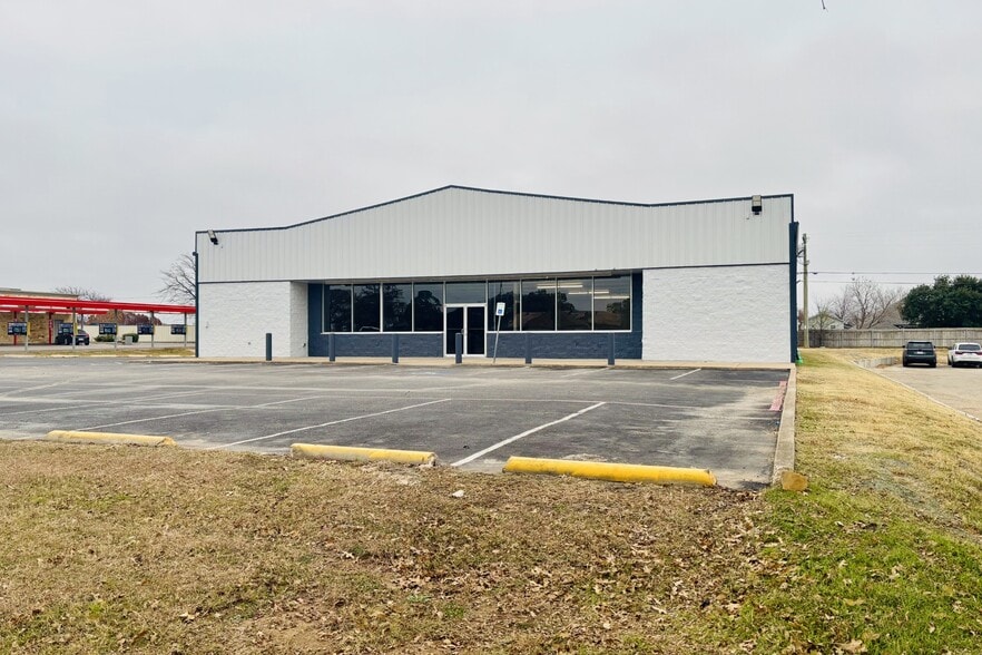 5429 Acton Hwy, Granbury, TX for lease - Building Photo - Image 3 of 9
