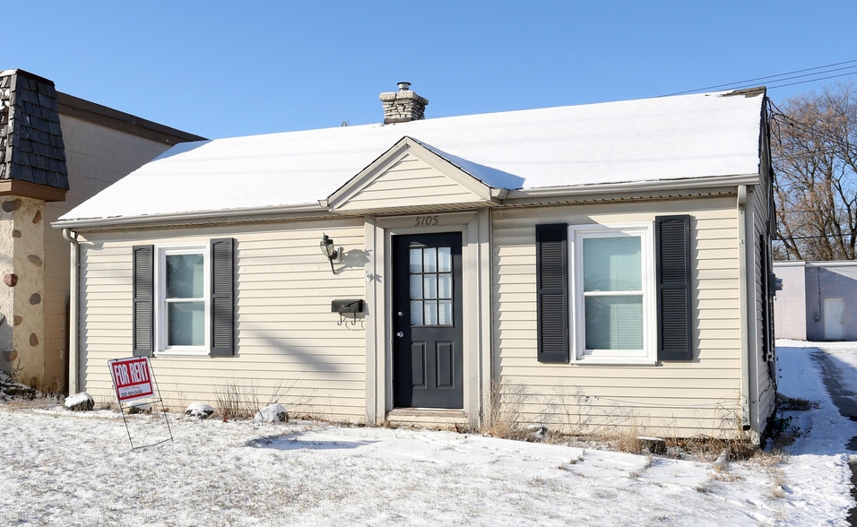 5105 N 124th St, Butler, WI à vendre - Photo du bâtiment - Image 3 de 5