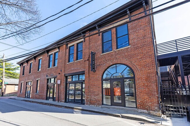 More details for 17 E Brickel St, Columbus, OH - Retail for Lease