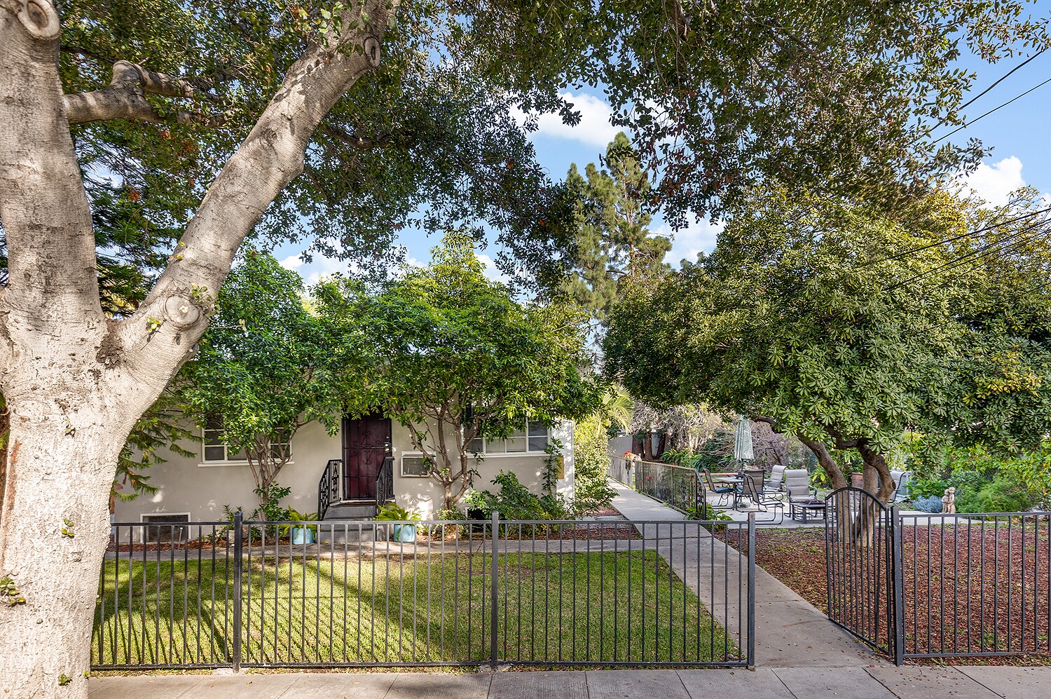 1500 Navarro Ave, Pasadena, CA for sale Primary Photo- Image 1 of 22