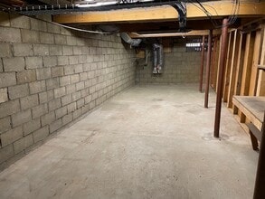 464 Putney Rd, Brattleboro, VT for lease Interior Photo- Image 1 of 5
