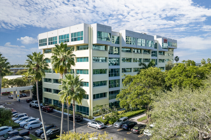 9300 S Dadeland Blvd, Miami, FL for lease - Building Photo - Image 1 of 10