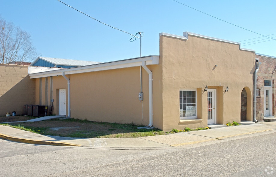2 N Cantey St, Summerton, SC for sale - Primary Photo - Image 1 of 2