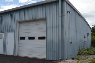 15 Herman Dr, Simsbury, CT for lease Interior Photo- Image 2 of 7