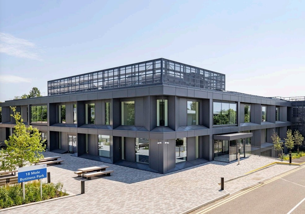 Station Rd, Leatherhead for sale Primary Photo- Image 1 of 1