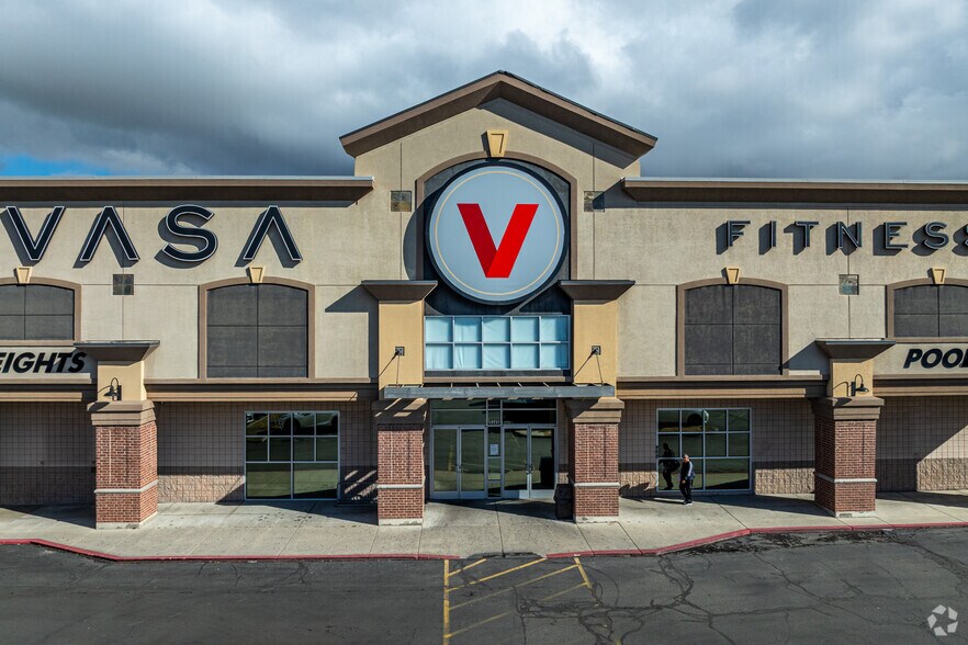 5345 S 4015 W, Salt Lake City, UT à vendre - Photo du bâtiment - Image 2 de 9