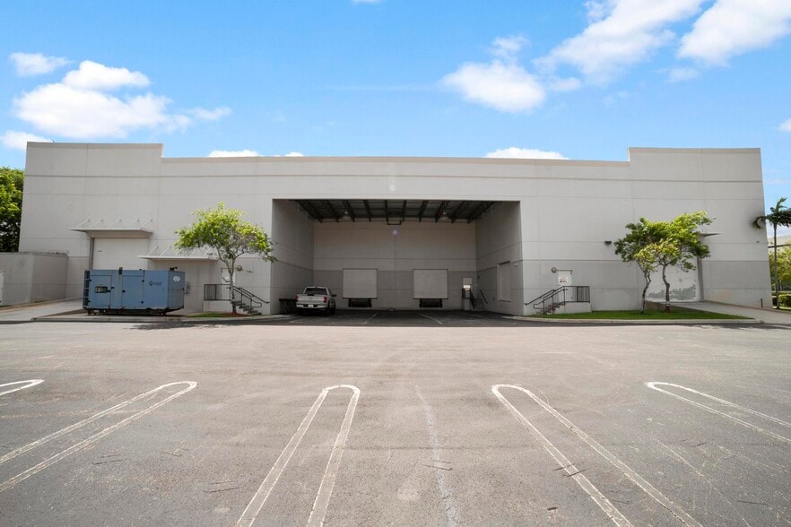 4201 NW 124th Ave, Coral Springs, FL for sale - Building Photo - Image 3 of 32