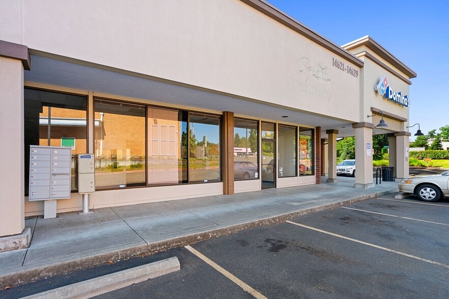 14625-14629 SE Mcloughlin Blvd, Portland, OR for lease - Building Photo - Image 2 of 8