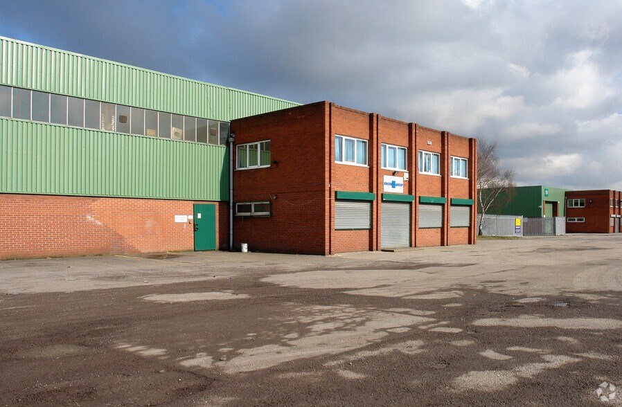 Midacre, Willenhall à louer - Photo du bâtiment - Image 3 de 4