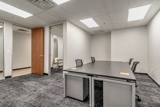 3030 NW Expressway, Oklahoma City, OK for lease Building Photo- Image 2 of 3