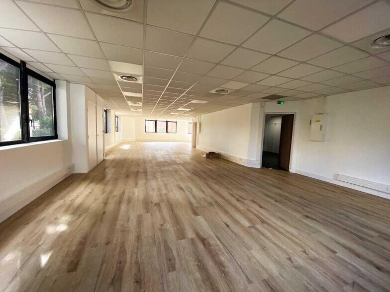 35 Boulevard Du Capitaine Geze, Marseille for lease - Building Photo - Image 3 of 22