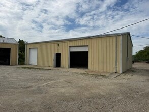 18130-18134 NW Frontage Rd, Joliet, IL for lease Interior Photo- Image 2 of 17