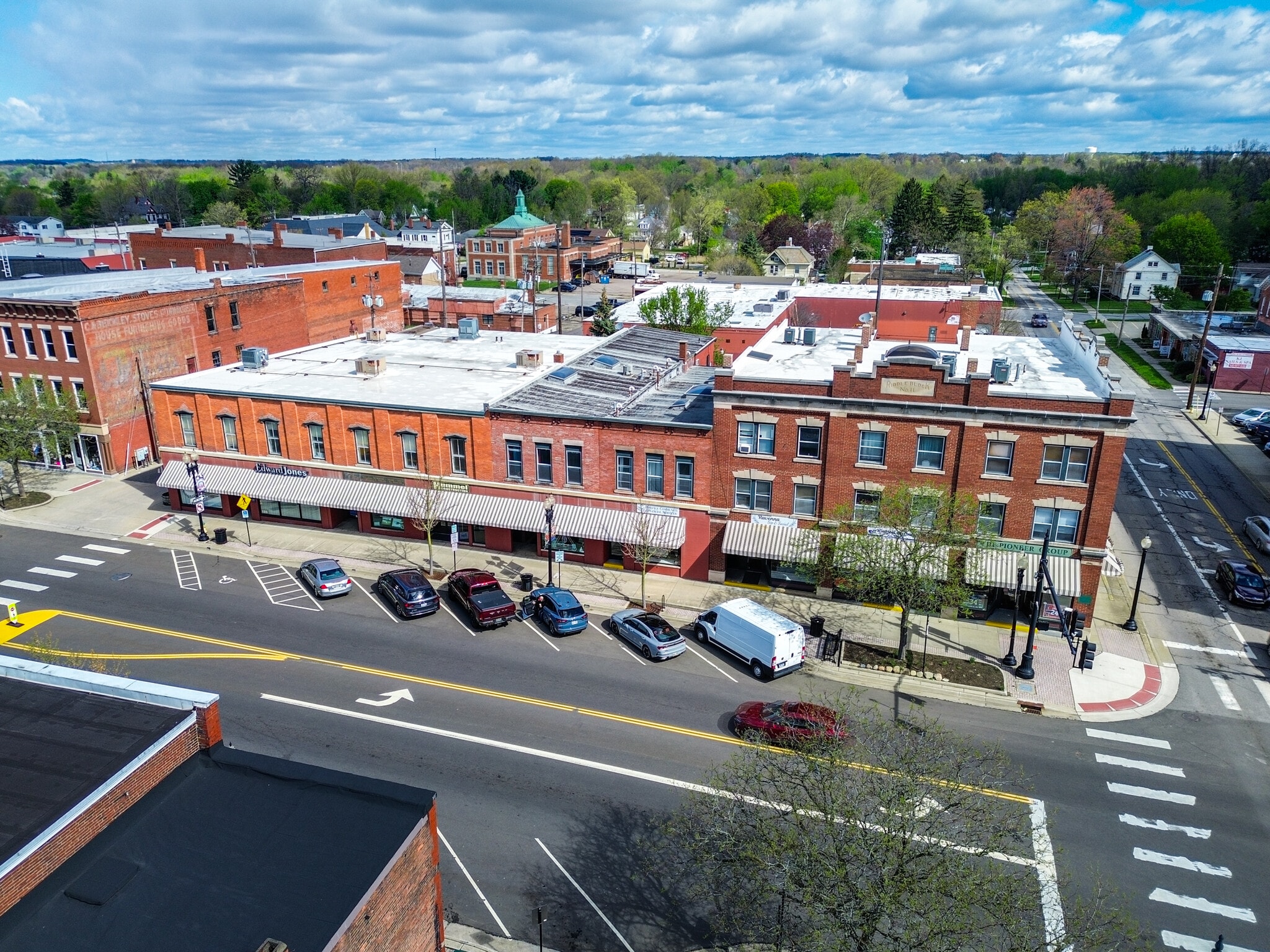 121-127 E Main St, Ravenna, OH for sale Primary Photo- Image 1 of 54