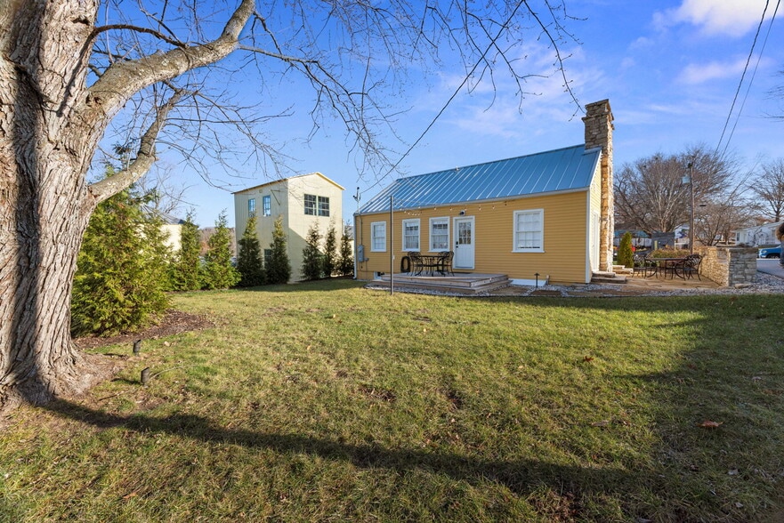 233 Jackson St, Augusta, MO for sale - Building Photo - Image 3 of 30