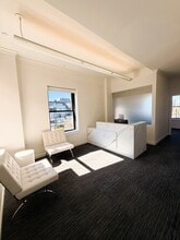 143-145 Newbury St, Boston, MA for lease Interior Photo- Image 2 of 16