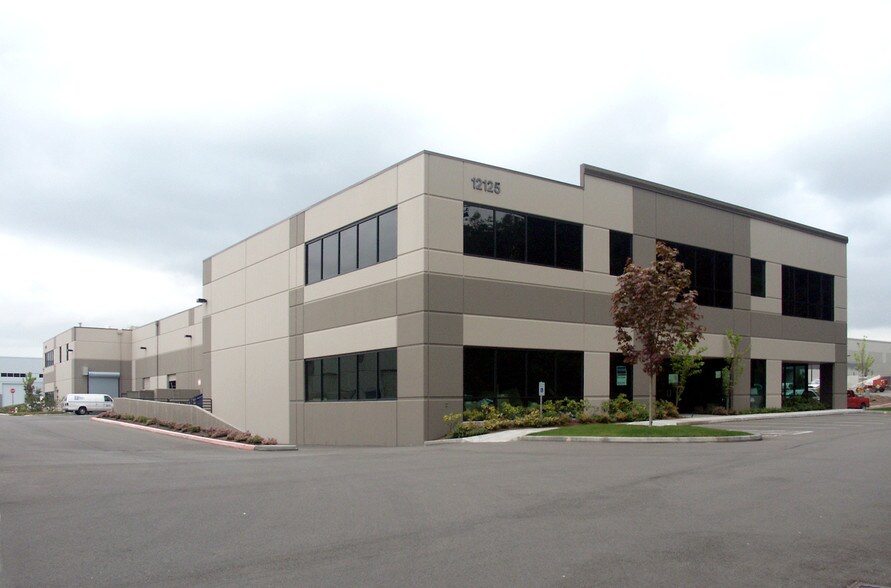 12125 Harbour Reach Dr, Mukilteo, WA à louer - Photo du bâtiment - Image 2 de 16