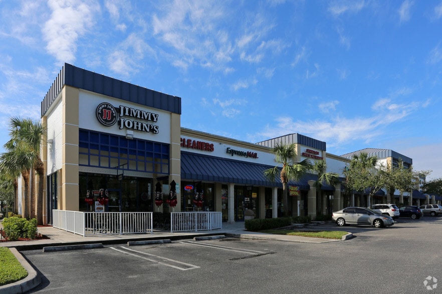 7750-7808 Okeechobee Blvd, West Palm Beach, FL à louer - Photo du bâtiment - Image 3 de 5
