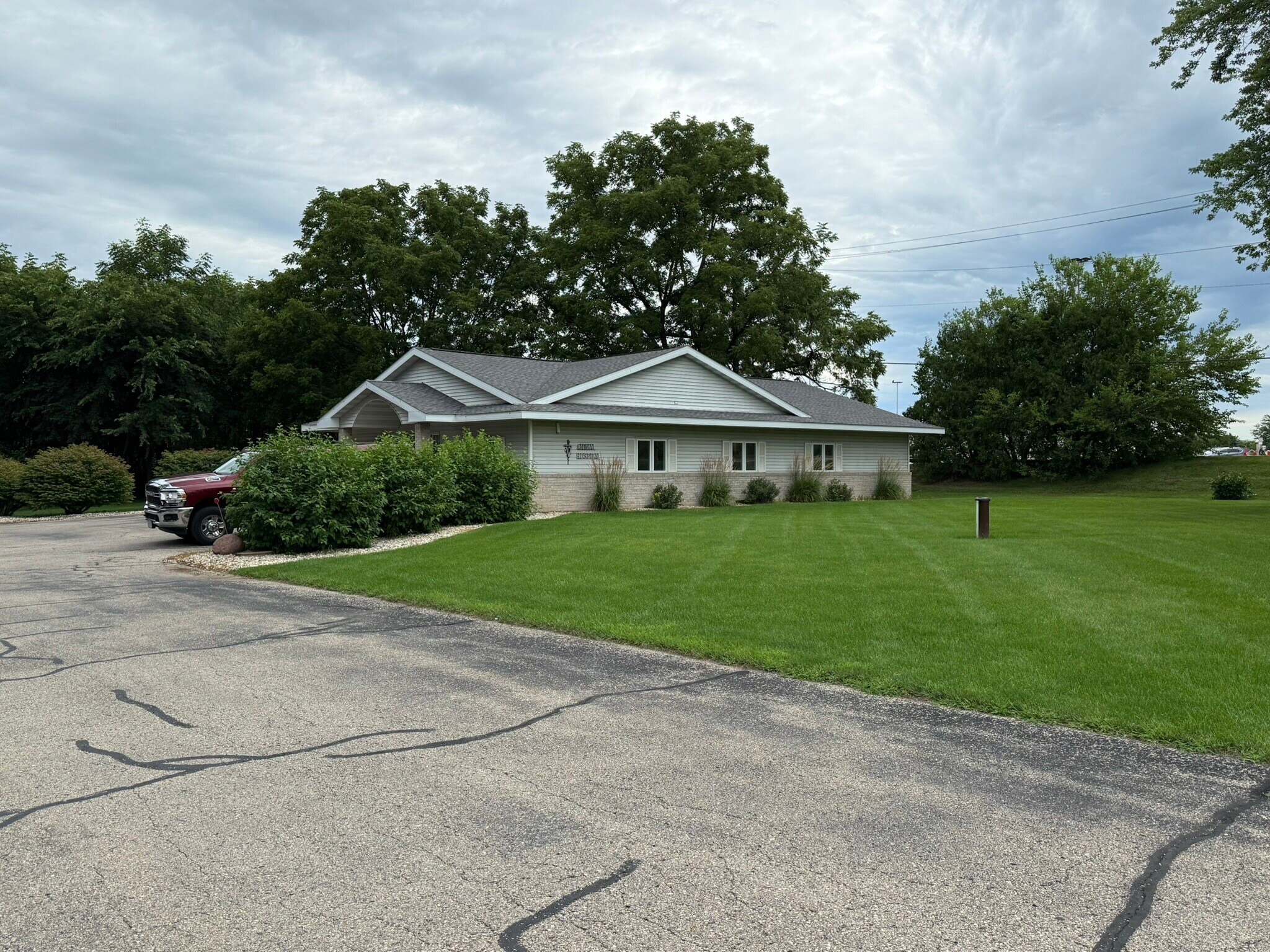 1900 US Highway 51 And 138, Stoughton, WI à vendre Photo principale- Image 1 de 8