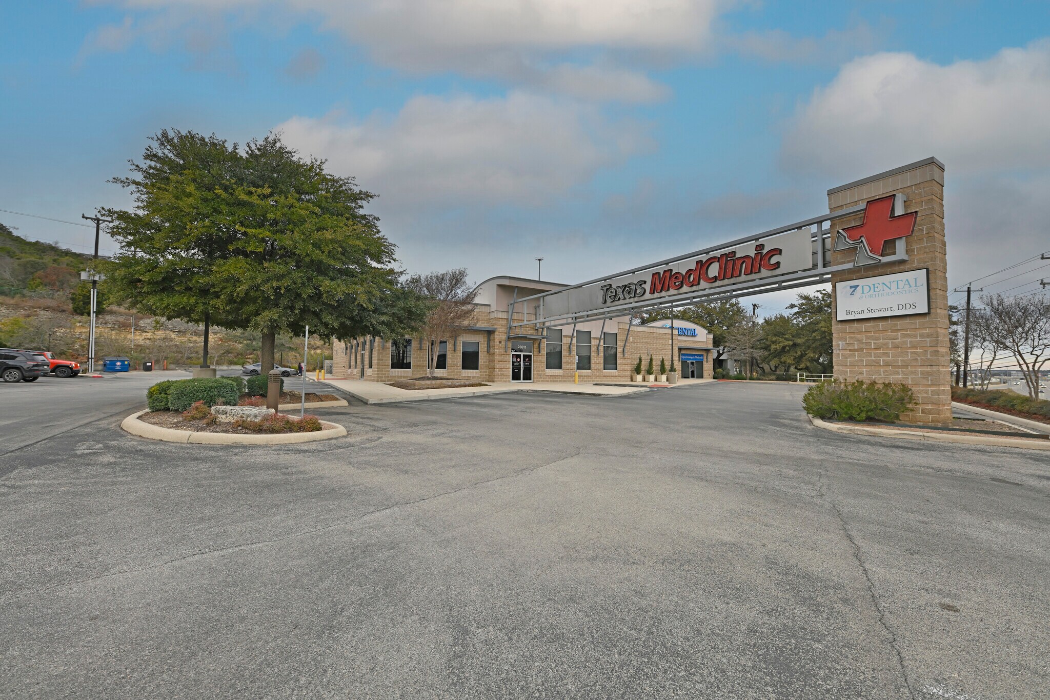 23611 IH 10, San Antonio, TX à louer Photo du bâtiment- Image 1 de 3