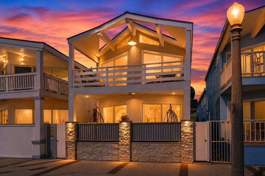 2212 W Oceanfront, Newport Beach, CA à vendre - Photo du bâtiment - Image 1 de 20