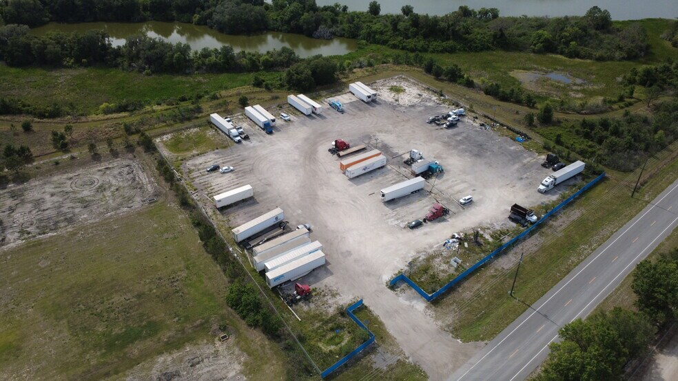 5320 N Combee Rd, Lakeland, FL à vendre - Photo du bâtiment - Image 3 de 17