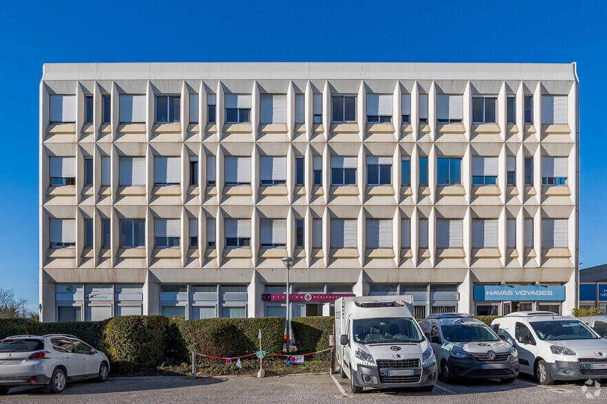 80 Rue Charles Duchesne, Aix-en-Provence à louer - Photo principale - Image 1 de 19