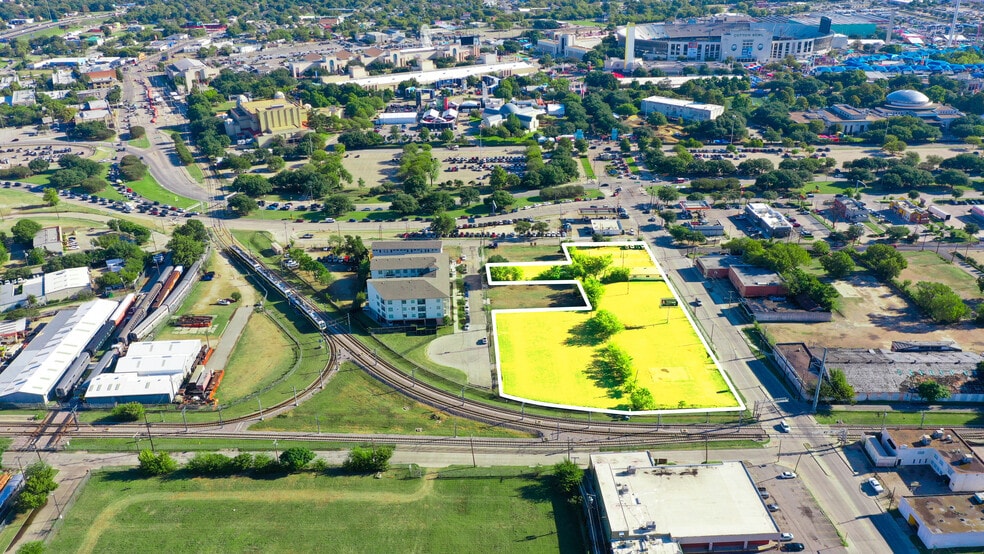 3237 Al Lipscomb Way, Dallas, TX à vendre - Photo du bâtiment - Image 2 de 2