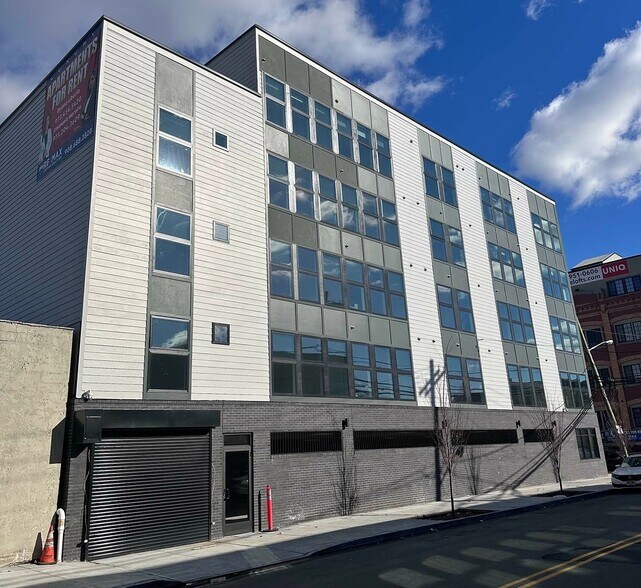 529-531 Mulberry St, Newark, NJ à vendre - Photo du bâtiment - Image 3 de 10