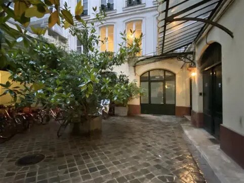 13 Rue Du Faubourg Saint-Martin, Paris à vendre - Photo du bâtiment - Image 1 de 5