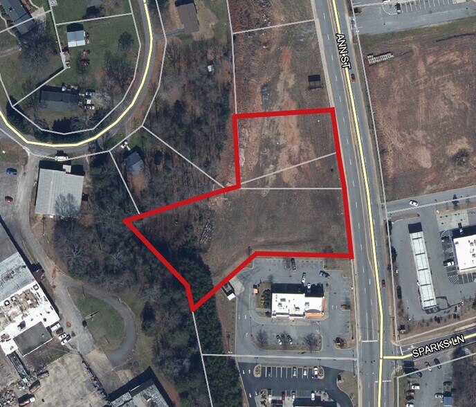 00 Ann St, Pickens, SC à vendre - Photo du bâtiment - Image 1 de 2