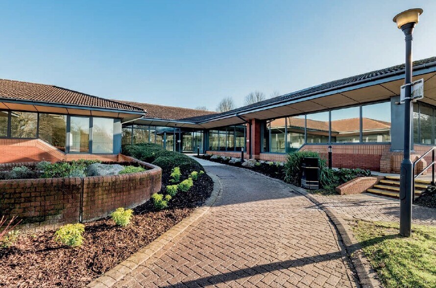 120 Longwood Clos, Coventry à louer - Photo principale - Image 1 de 26