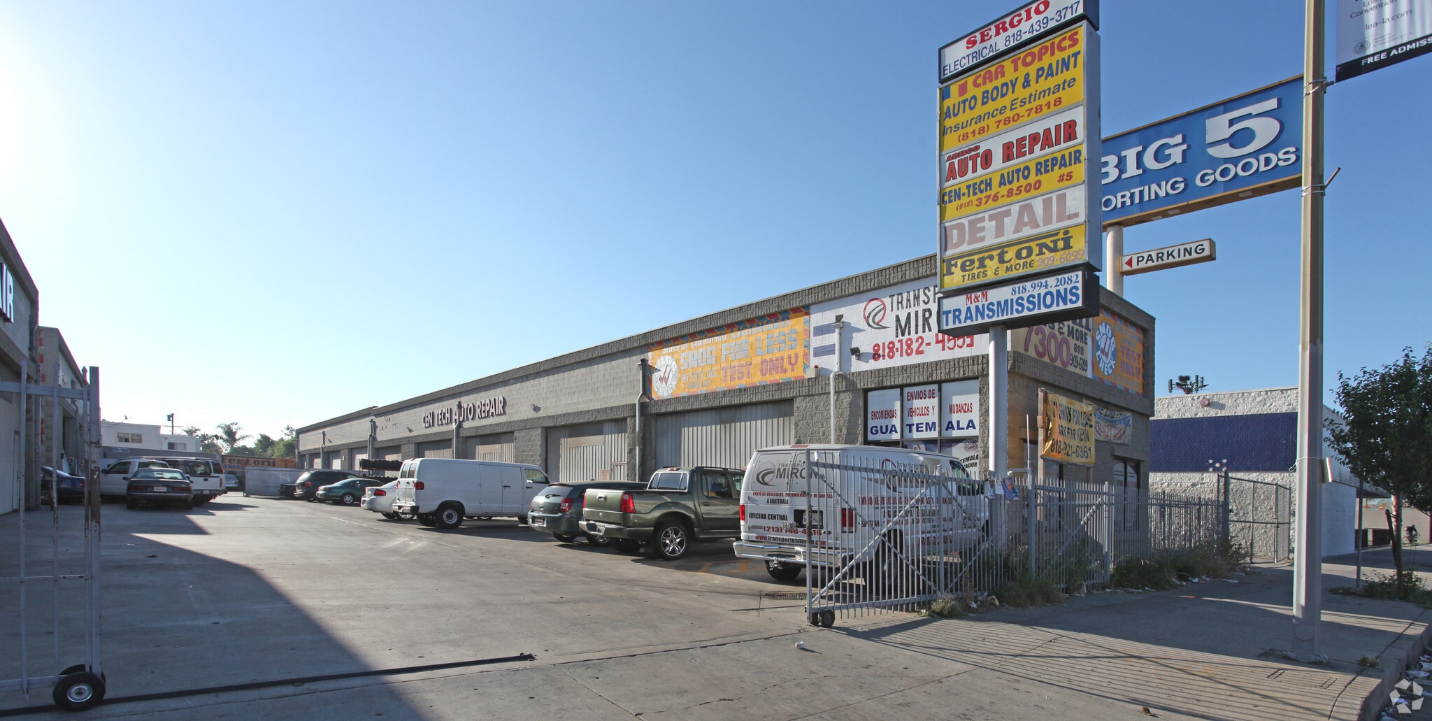7300 Van Nuys Blvd, Van Nuys, CA for lease Primary Photo- Image 1 of 7