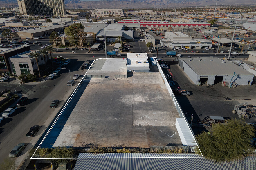 4570 Wynn Rd, Las Vegas, NV for lease - Building Photo - Image 3 of 14