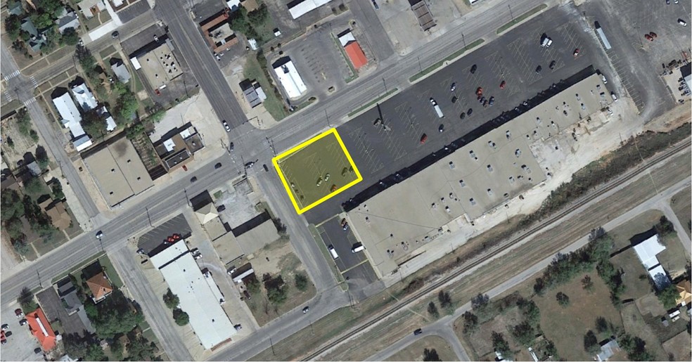 1000 E Broadway St, Sweetwater, TX for sale - Building Photo - Image 1 of 1