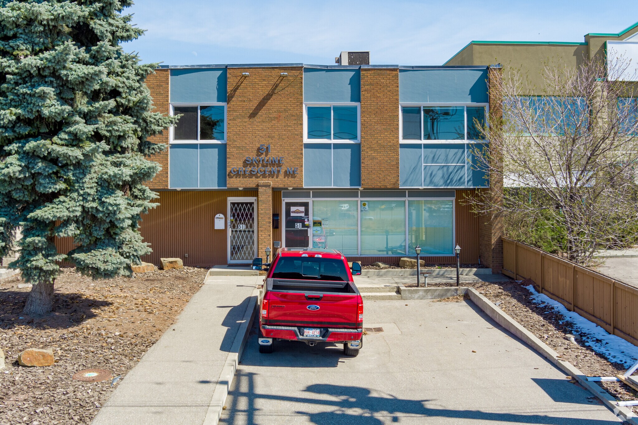 51 Skyline Cres NE, Calgary, AB à vendre Photo principale- Image 1 de 1