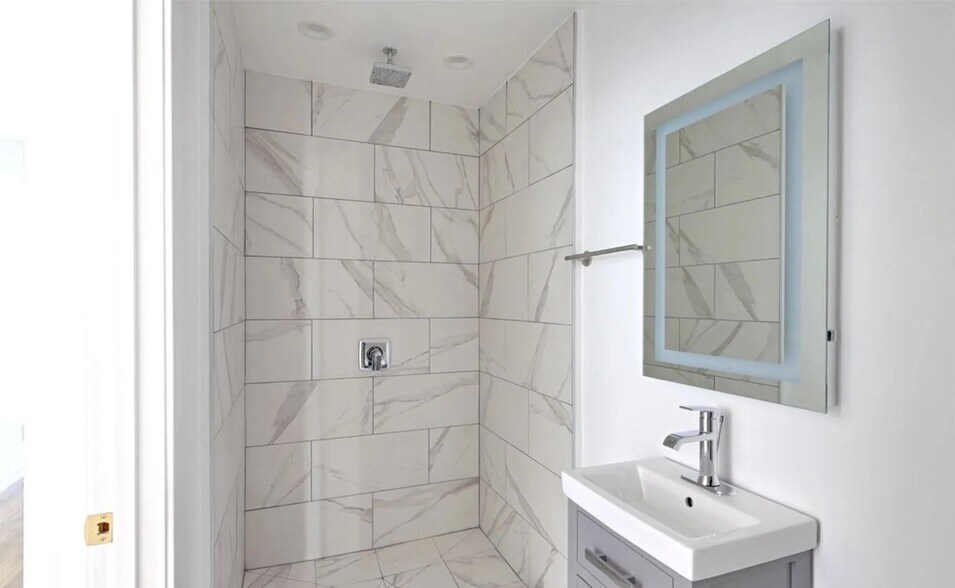 957 Vendome St, Los Angeles, CA à vendre - Photo du bâtiment - Image 3 de 8