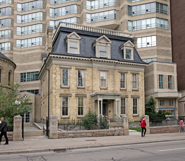More details for 73 Simcoe St, Toronto, ON - Office for Lease
