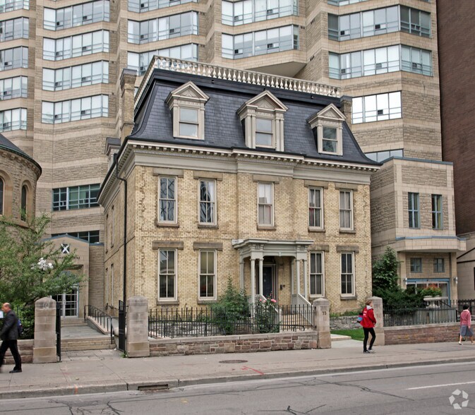 73 Simcoe St, Toronto, ON à louer - Photo principale - Image 1 de 2