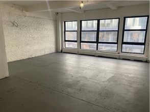 12 E 46th St, New York, NY à louer Photo intérieure- Image 1 de 4