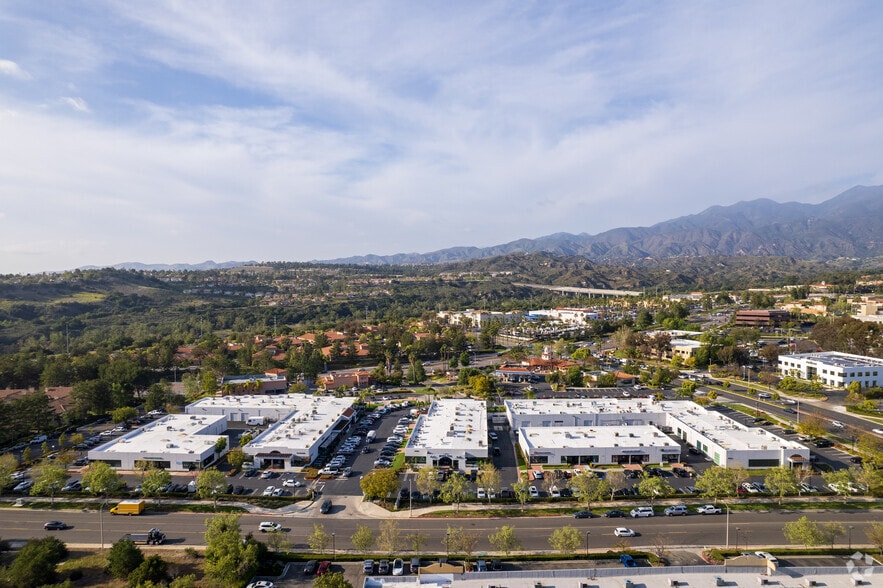 29821-29941 Aventura, Rancho Santa Margarita, CA à louer - Aérien - Image 3 de 31