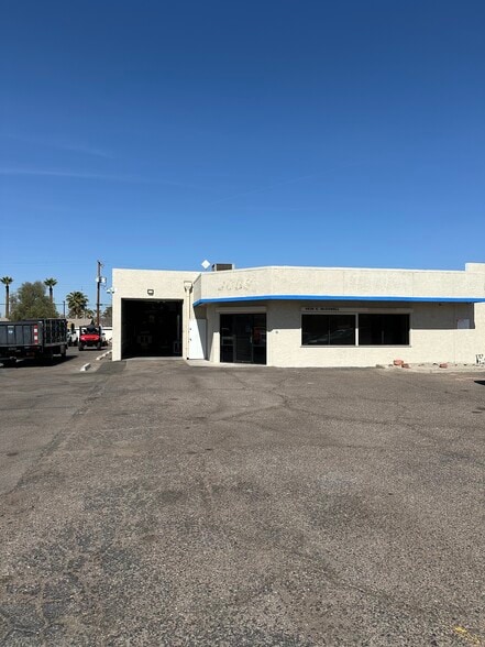 4636 E McDowell Rd, Phoenix, AZ for lease - Building Photo - Image 2 of 17